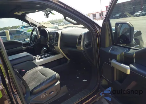 2018 Ford F-150 Lariat z USA, uszkodzony, nr VIN 1FTEW1CG2JFB96489